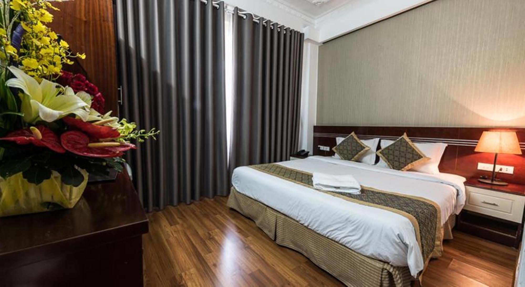 Saigon Odyssey Hotel - The Art Хошимин Екстериор снимка